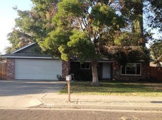 214 W Amber Way, Hanford, CA