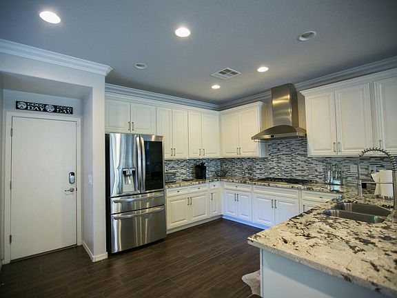 4th image of 4676 S Southwind Dr