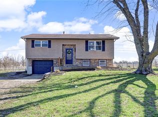 305 Maple Ter, Wellsville, KS 66092