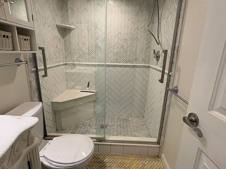 49 Mission Plaza Dr — Photo 25