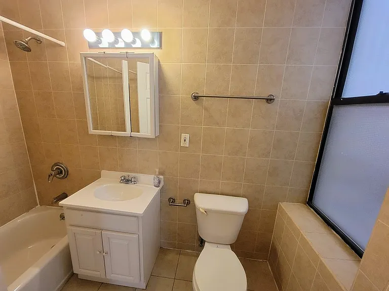 175 Lexington Ave #5S — Photo 9