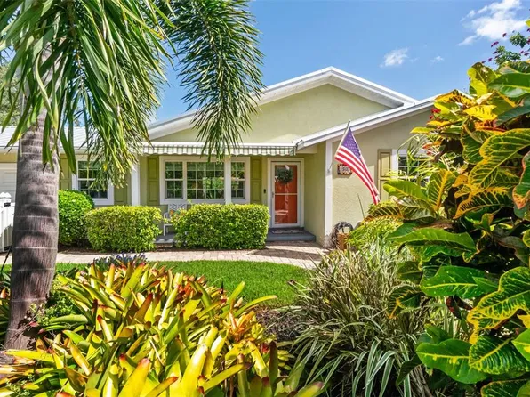 1907 MAGNOLIA STREET, SARASOTA, FL 34239
