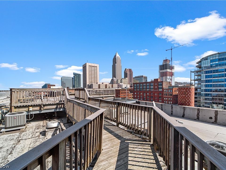 1133 W 9th St APT 404, Cleveland, OH 44113 | Zillow