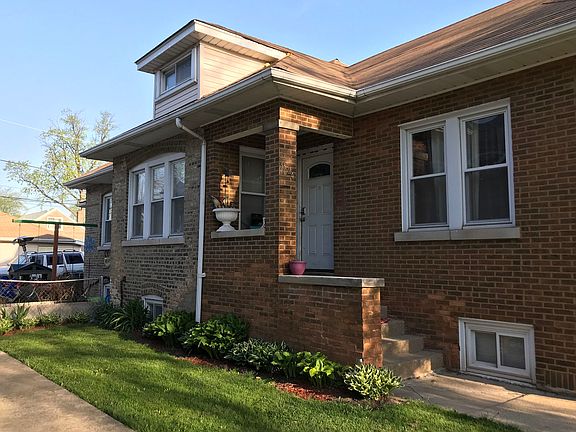2nd image of 3524 Elmwood Ave