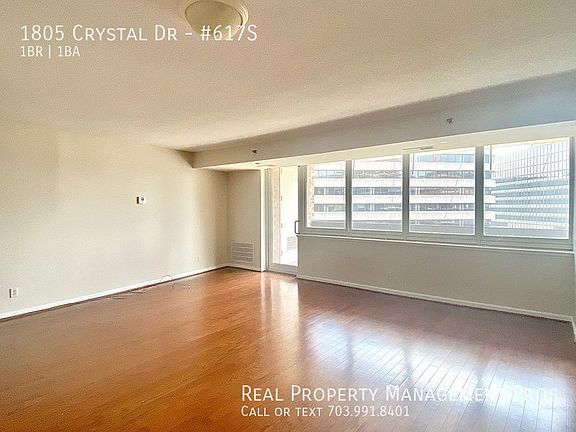 5th image of 1805 Crystal Dr APT 617S
