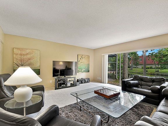 5th image of 205 Jacaranda Dr #6