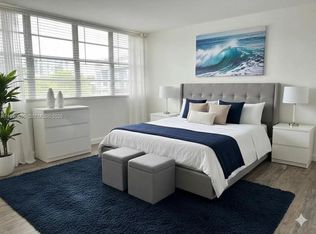 999 Brickell Bay Dr APT 206, Miami, FL 33131