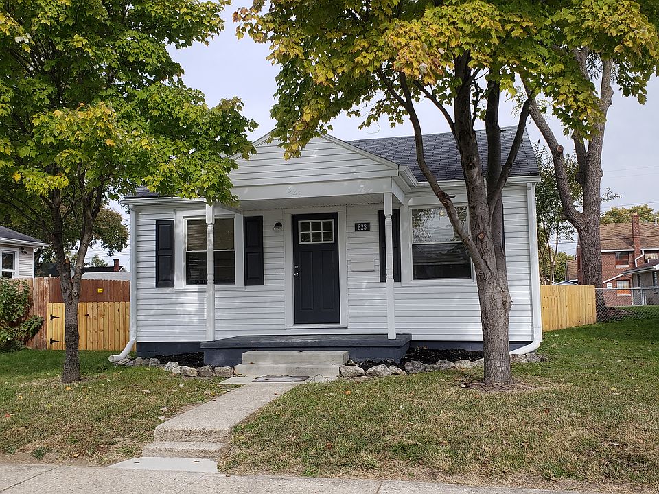 1st image of 823 Sennett St