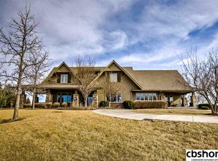 22831 W Angus Rd, Gretna, NE 68028