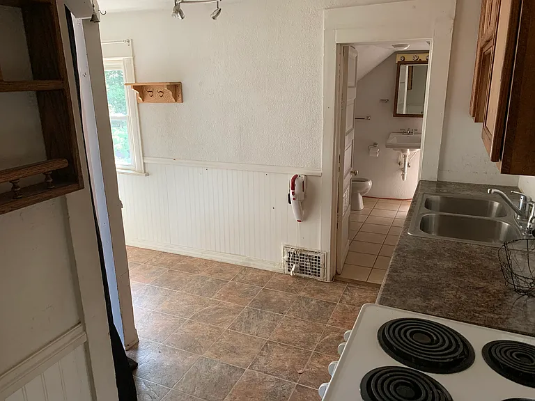 105 Euclid St #2 — Photo 7