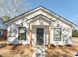 213 E Ave, Darlington, SC 29532