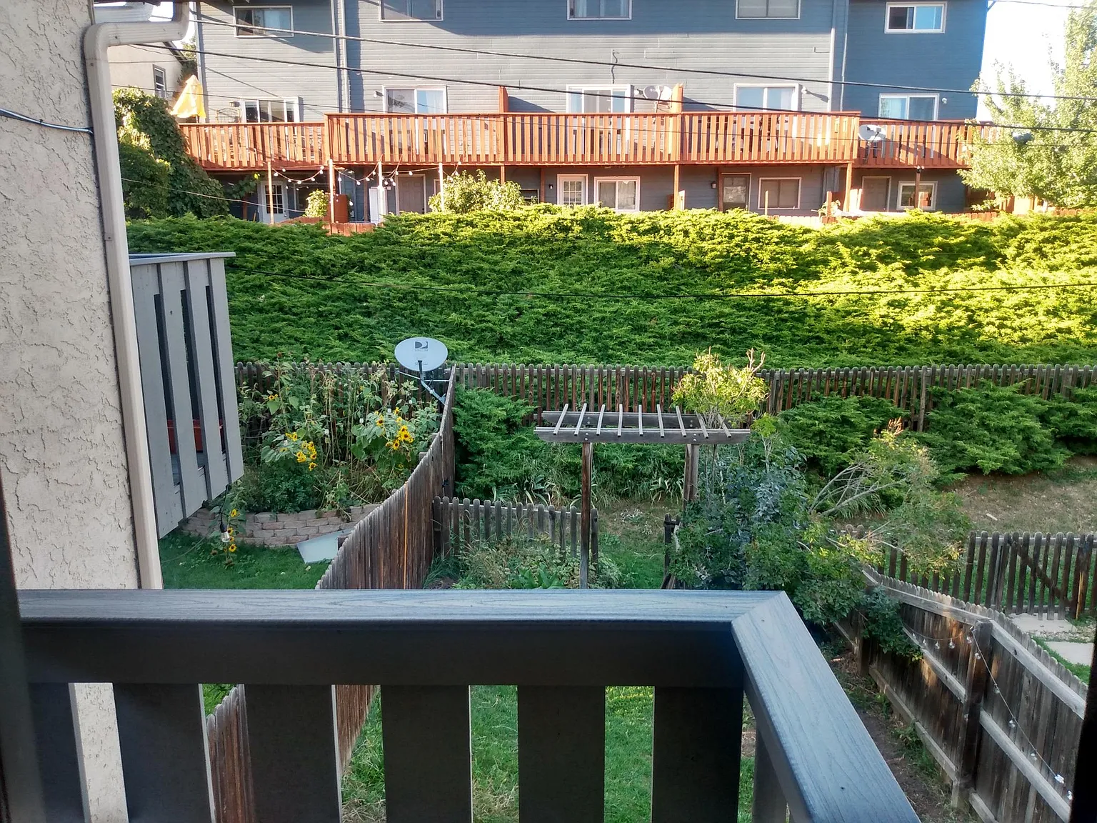 3 bed, 1.5 bath, 1635 sqft, $2,250 — Photo 1