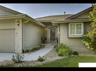 16607 Edna St, Omaha, NE 68136