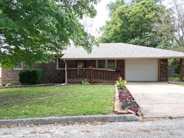 1208 E Austin Street, Bolivar, MO 65613