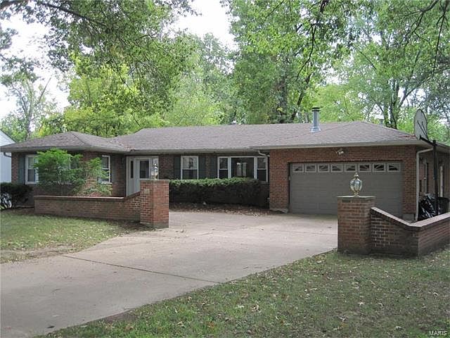 1st image of 741 Langton Dr