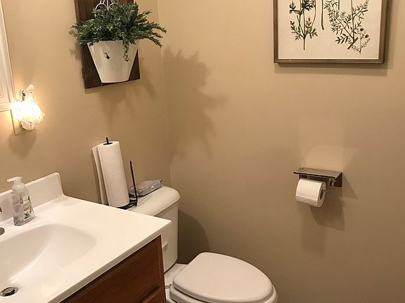 1st floor bathroom