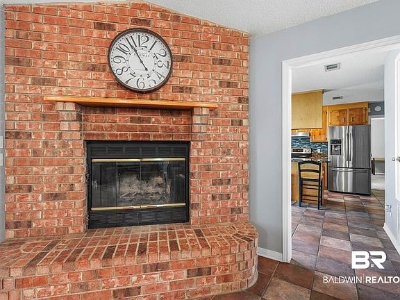 4th image of 11023 Patterson Ln