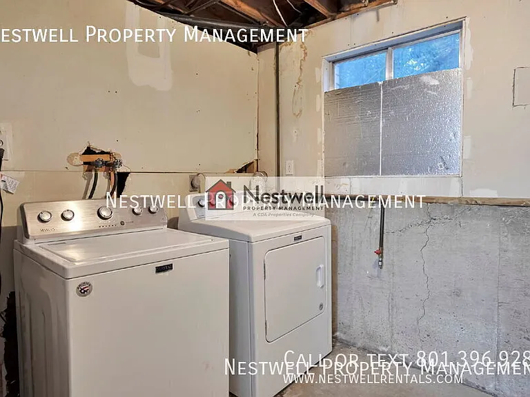 815 E Dusty Rock Pl — Photo 26