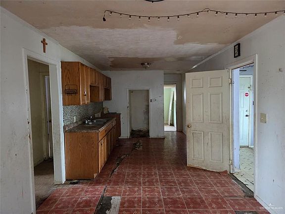 5th image of 125 N McCullough St