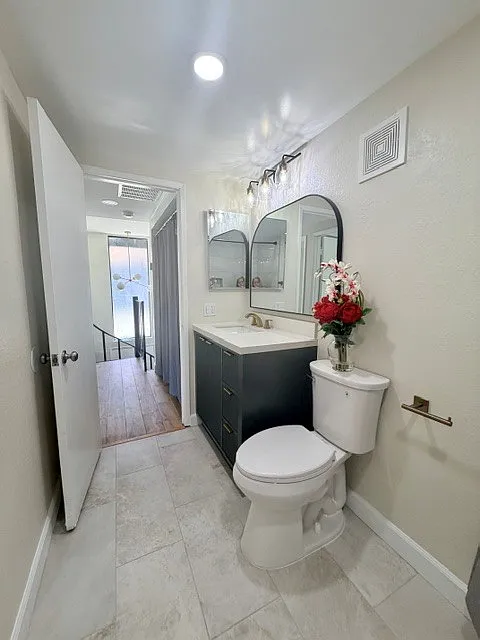 2 bed, 1200 sqft, $2,595 — Photo 4