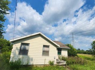 4833 S Saginaw Rd, Freeland, MI 48623