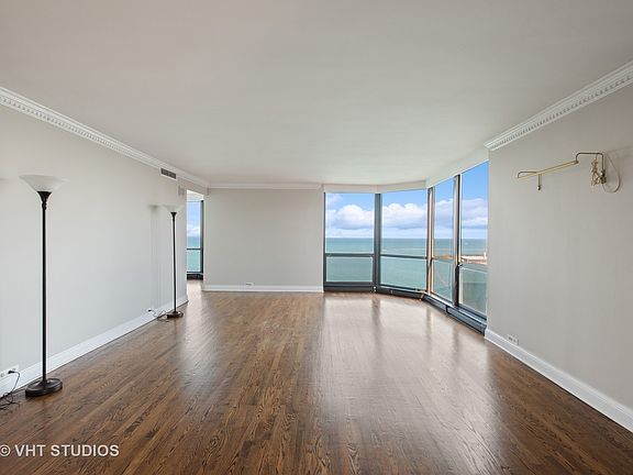 3rd image of 990 N Lake Shore Dr APT 32A