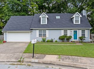 3108 E Navajo Ct, Fayetteville, AR 72701