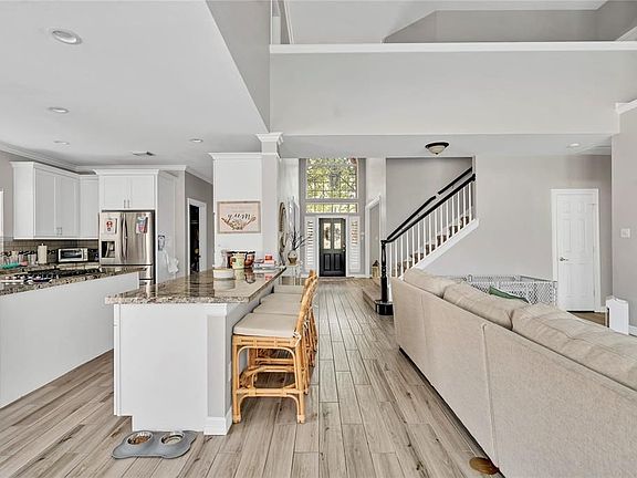 5th image of 5602 Bergenfield Ct