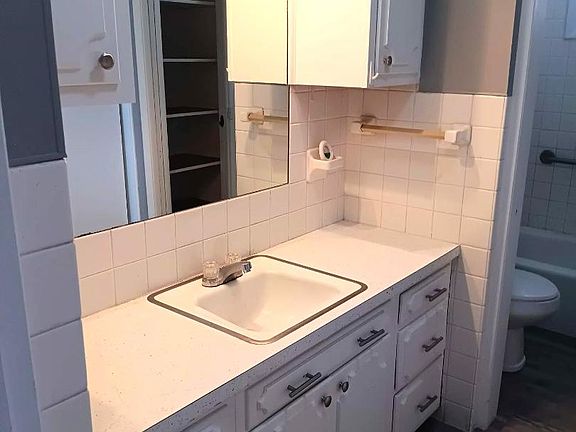 Unit Photo
