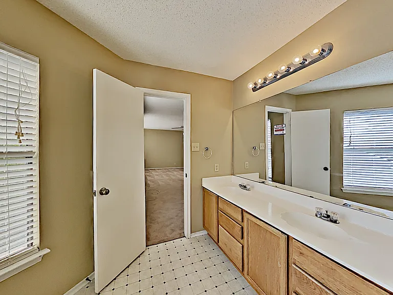 6807 Shadow Run — Photo 13