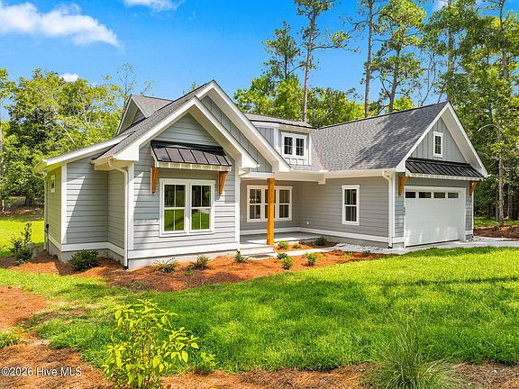 3rd image of 803 Blue Gill Court SE