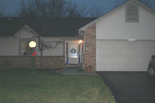 1st image of 33027 Chapman Cir