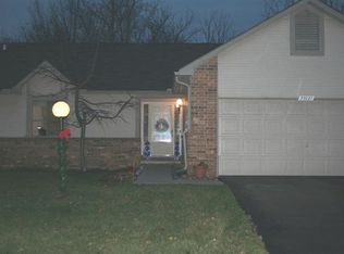 33027 Chapman Cir, Westland, MI 48185