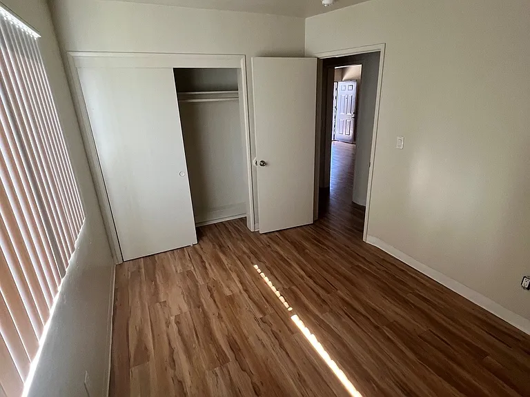 4416 Highland Ave #1 — Photo 5