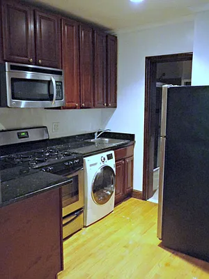 Rented by Metropolitan Equities | media 7