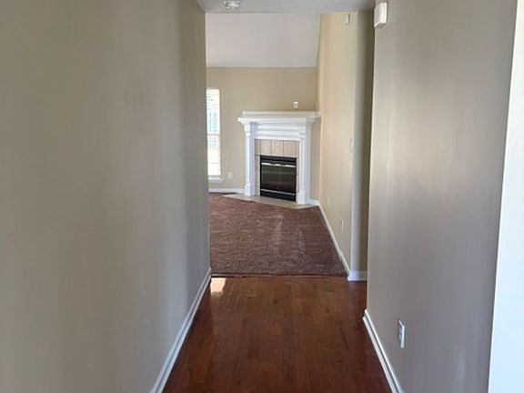 2nd image of 452 Lory Ln