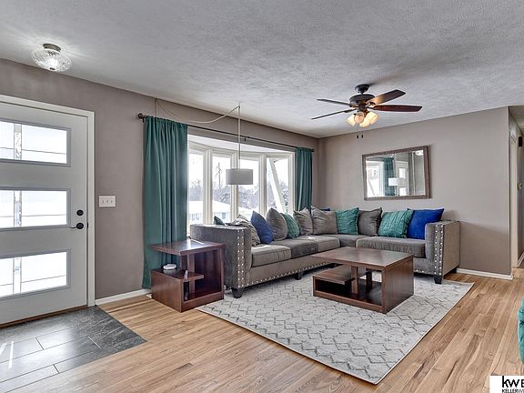 5th image of 9716 Yates St