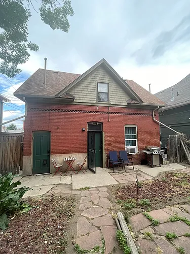 115 N Sherman St #1-5 Photo 1