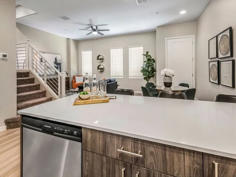 2335 E Utopia Rd #4 — Photo 25
