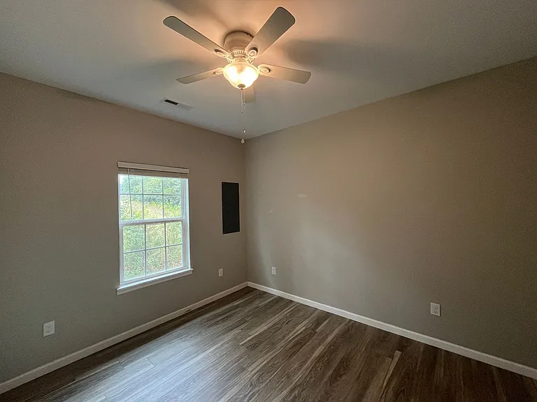 18 Michigan Ln #2 — Photo 15