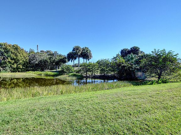 4th image of 7097 Haviland Cir