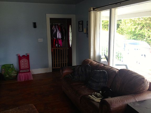 3rd image of 505 W Huron Ave