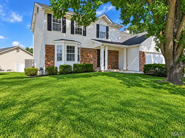 39 Green Pines Cir, Saint Peters, MO 63376