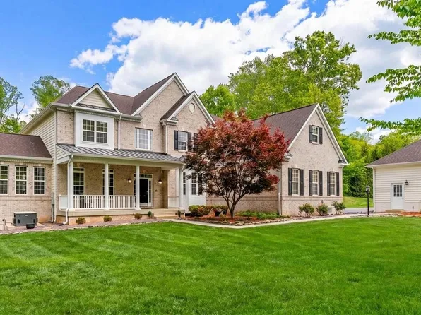 85 Cranston Ln, Stafford, VA 22556