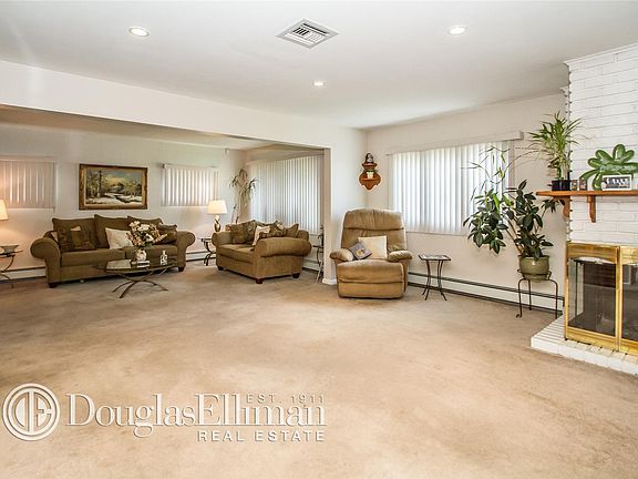 5th image of 2433 6th St