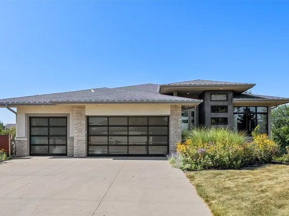 2311 Hearthstone Cir SW, Altoona, IA 50009