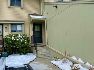 1404 Summer Hill Dr, South Windsor, CT 06074