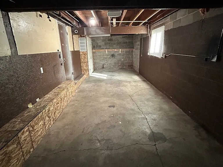 806 W 23rd Ave #18 — Photo 14