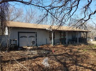1112 Silver Creek Azle Rd, Azle, TX 76020