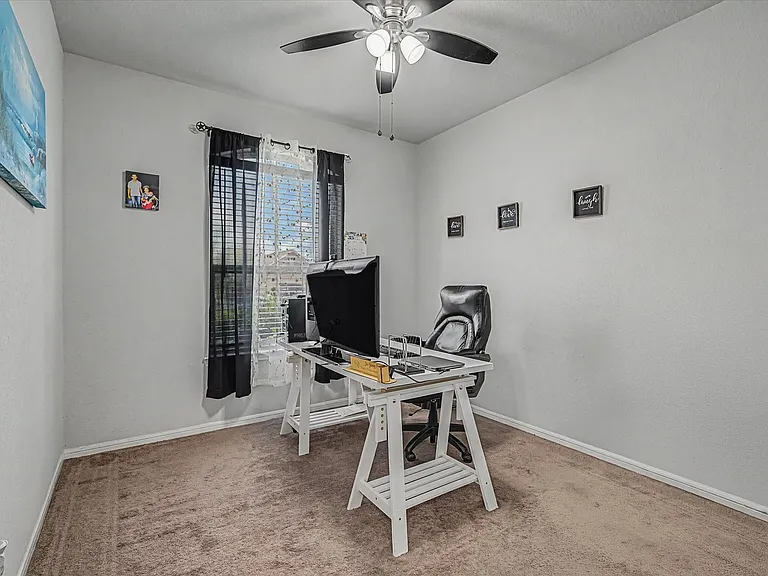 16534 Twinwalker Dr — Photo 14